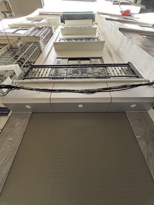 bán nhà khu vực bách kinh xây-trung tâm hai bà trưng-5 tầng thang máy -hai thoáng-mặt tiền 4m