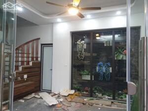 BÁN NHÀ ĐẸP 2.4 TỶ 3 TẦNG 45M2 ( TÂY BẮC ) NGÕ NGẮN BÃI VƯỢT