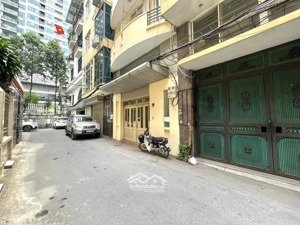 bán nhà phân lô 16,5 tỷ 45m 7 tầng mt 5,7m ô tô tránh kinh doanh khuất duy tiến cầu giấy