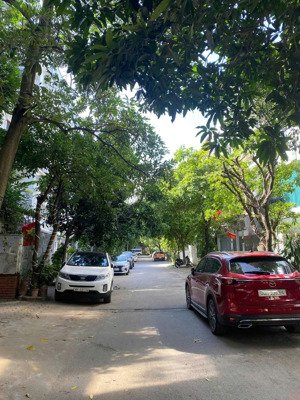 giảm 1 tỷ! bán liền kề văn quán - kinh doanh - dòng tiền 30tr/ tháng - gần hồ, gần phố, giá đầu tư