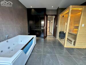 Siểu phẩm Hoàng Quốc Việt 60m2, 7 tầng lung linh, MT4.4m Gara ô tô an sinh cực sướng