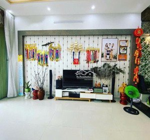 nhà đẹp 3 tầng full nội thất cao cấp cách biển nguyễn tất thành chỉ 500m chỉ 7tỷ xx