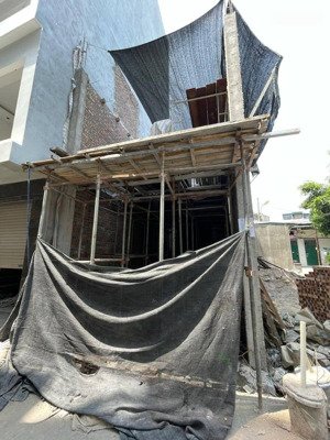 bán nhà phúc lợi long biên 40m 6t mt 4m giá 9,5 tỷ ô tô vào nhà