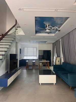 cho thuê biệt thự tại vinhomes thăng long, 130m2 5pn, 5wc, 4 tầng full đồ vào ở ngay giá yêu thương