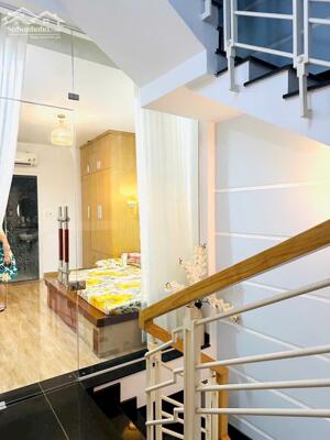 Phú Nhuận,ngay Phan Đăng Lưu Phan Xích Long, nhà đẹp ở ngay, 4 Tầng, 55m2, sổ nở hậu, 9.x Tỷ
