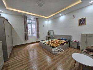 bán nhà đẹp khu quy hoạch phường 4. ô tô vào tân nơi. uyên 