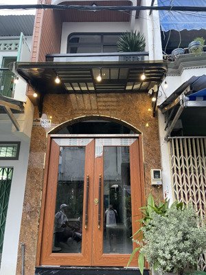 nhà đẹp mt hơn 5đ phú thọ hoà-tân phú