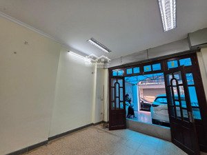 300tr/m2 [ phố trung kính,] 108 m2, 8pn, tặng nhà 6 tầng đẹp,ở ngay ,ôtô vào nhà,giá hot 10/2025.