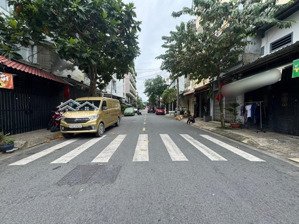 bán nhà mặt tiền đường 12m - tân phú - căn góc 2 mặt tiền - khu vip có vỉa hè - gần 40m2