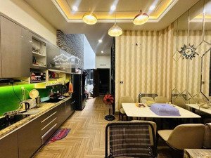 nhà tâm huyết ngay hoàng diệu 2 - nội thất, thang máy cao cấp - 90m2(4.5x20m)