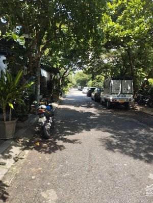 chủ gởi bán nhà 3tầng mặt tiền đường lê văn thiêm sơn trà tpđn