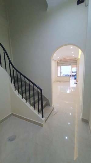 cho thuê nhà mặt tiền đường nguyễn trung ngạn, bến nghé, quận 1 - trệt 3 lầu sân thượng