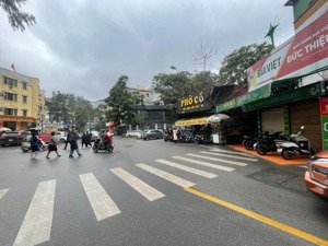 mặt phố ngã tư phan kế bính - linh lang tầng 1 nhà tập thể kinh doanh cực đỉnh trung tâm ba đình