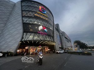 bán nhà đối diện gigamall 52.4m2, nở hậu, 30m ra mặt tiền, giá 5.6 tỷ
