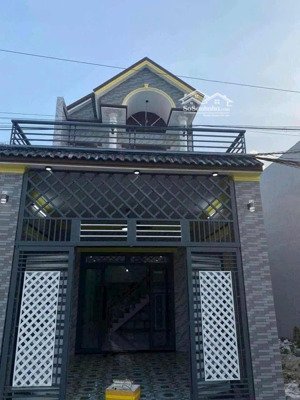 nhà đẹp giá rẻ đ. huỳnh thị hai q12 dt 65m2 - shr hẻm 5m / hiện đang cho thuê 8tr/tháng