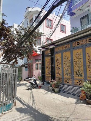 bán nhà mặt tiền hẻm chính 1135 huỳnh tấn phát, đang cho thuê 19tr/tháng, giá : 7,650tỷ