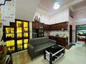 gấp! nhà 2 lầu, ngang 8m, mặt tiền kd đường 12m, kdc 274 long thới nhà bè. , chỉ 8,7 tỷ