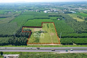 cần bán gấp quỹ đất mặt tiền sân bay long thành tổng diện tích: 46923,5m2 (170x300), giá: 118 tỷ