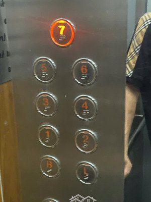 cho thuê nhà mặt phố hoàng sa phường võ thị sáu, 200 triệu, 171 m2, view đẹp, giá tốt. sàn suốt