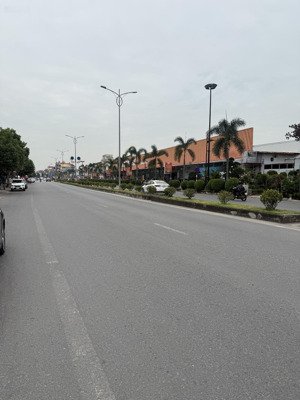 cho thuê nhà mặt đường 359 trung tâm thủy nguyên, vị trí đắc địa kinh doanh siêu sầm uất (450m2)