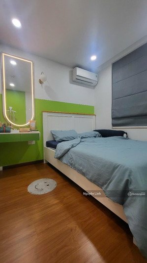 chính chủ bán căn hộ 2 phòng ngủ 2wc full nội thất cao cấp tại samsora riverside