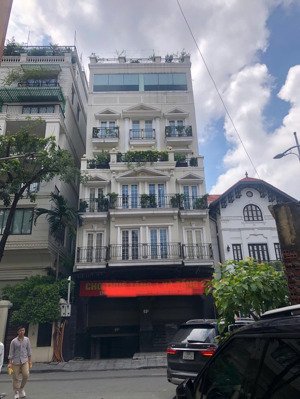 cho thuê nhà phố trần văn lai, diện tích 141m x 4tầng, mặt tiền 8m giá 100 triệu. có tách lẻ t1 30m