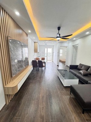 cần bán căn 68m toà sdu 143 trần phú, hà đông - full nội thất đẹp. giá thiện chí