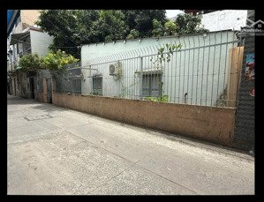 bán đất đoàn văn bơ, quận 4, ngang khủng 10m, đường 6m, tặng nhà cấp 4, tiện xây chdv, nhỉnh 12 tỷ