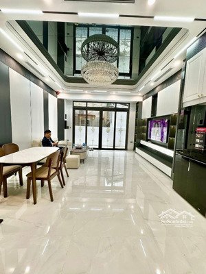 bán nhà thịnh quang, đống đa. 45m2, mặt tiền khủng, 6 tầng thang máy, 12 tỷ