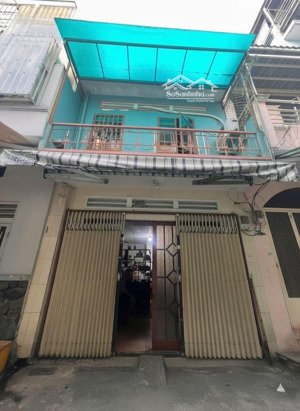 chủ ngộp - gấp bán nhà ở tân phú - dt 32m2 - giá chỉ 3.9 tỷ.