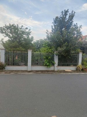 bán 4000m2 đất thổ cư trung tâm thị trấn ngay xuyên phước cơ - tt phước bửu - brvt