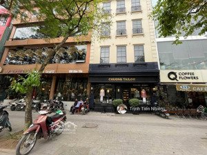 bán gấp nhà mặt phố đào tấn, 160m25t, mt 6.5m, 122 tỷ 