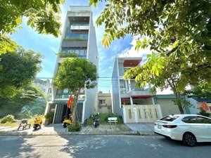 chính chủ bán lô đa phước 4 sạch đẹp,sát sông giai đoạn 1 khu nam việt á. liên hệ loan 