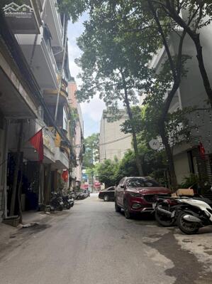 Bán nhà cách phố 10m, mặt ngõ ô tô vào nhà phố Lạc Long Quân, DT 92m, MT 7m