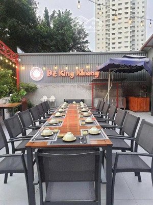 cho thuê mặt bằng kinh doanh tại trung tâm thảo điền, căn góc, khu vực sầm uất đông dân bậc nhất.