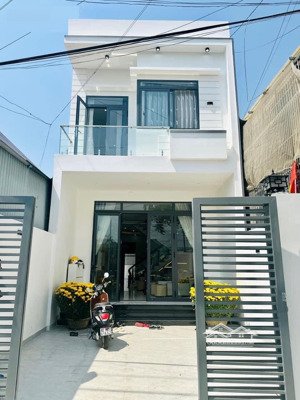 nhà mới xây ngay kdc mới bửu long giáp phường quang vinh- biên hoà. gần cổng trấn biên.