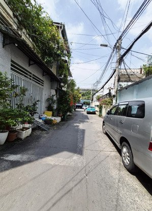 chủ bán gấp nhà hẻm xe hơi 1 trục, dt (6.5x19m), gần chợ cây quéo, tiện xây chdv, p5, bình thạnh