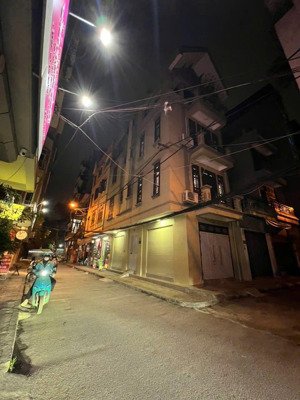 bán nhà lô góc - mặt phố văn quán - kinh doanh - gần trường, gần hồ văn quán, cam kết không ngập