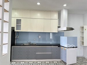 cho thuê căn hộ chung cư 70 lữ gia trung tâm q11, 3pngủ, 2wc, đủ nội thất . vào ở ngay
