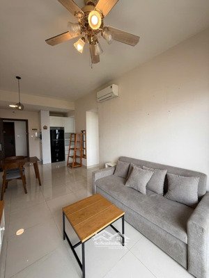 the sun avenue cho thuê căn góc 1pn full nội thất