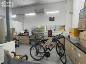 2710 Chính chủ cần bán toàn căn hộ 3 tầng Đường Lê Duẫn - Cách sông Hàn 200m - Giá đầu tư