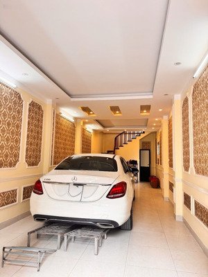 bán nhà phân lô vip hoàng văn thái - lô góc,gara ô tô-hàng xóm toàn cấp tướng-46m 5 tầng-18.x tỷ