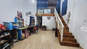 bán nhà đường ngô chí quốc hxh tránh nhau được, nhà trệt có lửng. dt 107m2 chỉ 4.2 tỷ