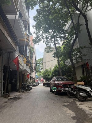 bán nhà cách phố 10m, mặt ngõ ô tô vào nhà phố lạc long quân, dt 92m, mt 7m