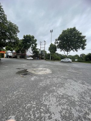 bán nhà lâm hạ, bồ để, long biên, ngõ to, vỉa hè rộng, mặt tiền thênh thang, 