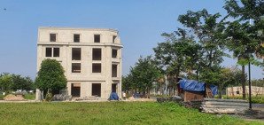 cực vip! lô góc 2 mặt đường lớn hướng đông nam sát vườn hoa giá hời