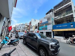 chính chủ bán nhà p.13 tân bình, 4 tầng, gần sân bay, 5pn, đường 12m, giá tốt 15 tỷ, sổ riêng.