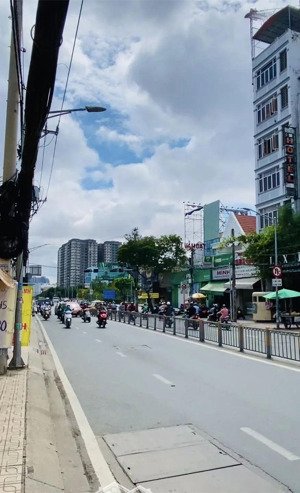 gần nguyễn thị thập -nhà ngang khủng 6.2m - cách mặt tiền vài căn - 122mv - chỉ 6t5 tl