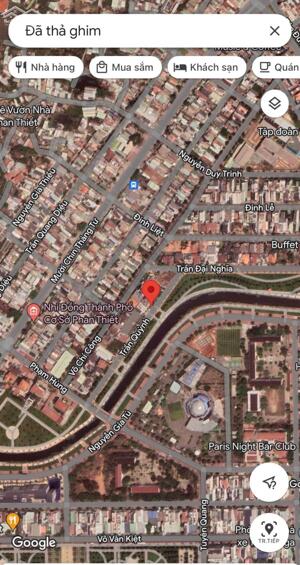 Bán Biệt Thự Trần Quỳnh, Phường Xuân An, Phan Thiết, Lâm Đồng DT 300m2 Hướng Đông Nam giá 11 tỷ