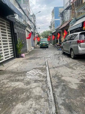 bán nhà 3 tầng tân kỳ tân quý, hẻm xe tải 8m, oto ngủ trong nhà, 5pn, sát aeon, giá chỉ từ 110tr/m2